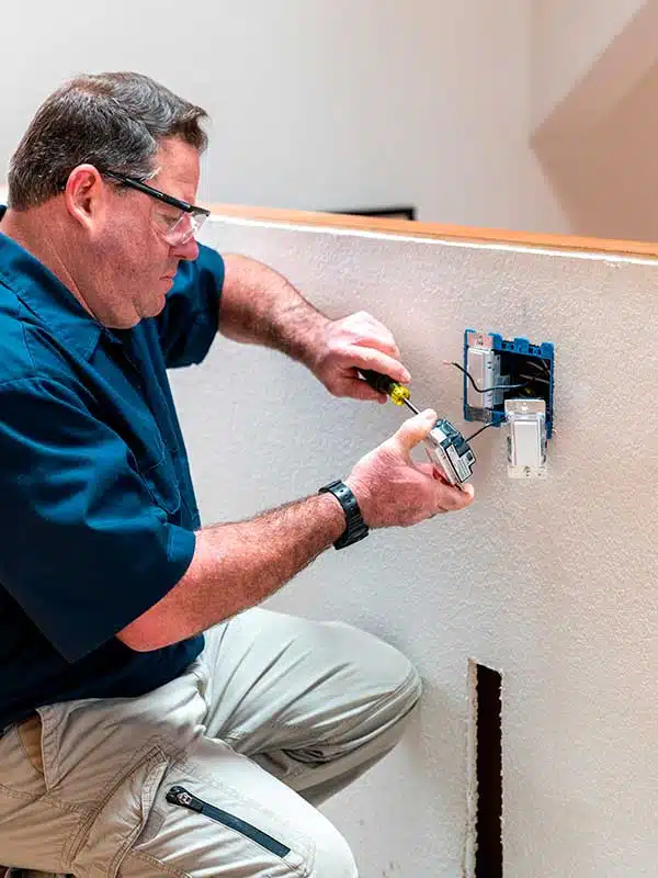 Residential Electrician in Pineville